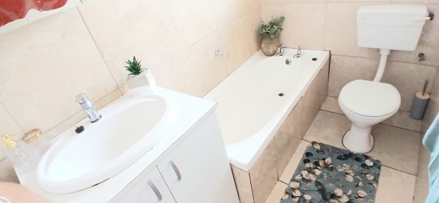 3 Bedroom Property for Sale in Strandfontein Village Western Cape